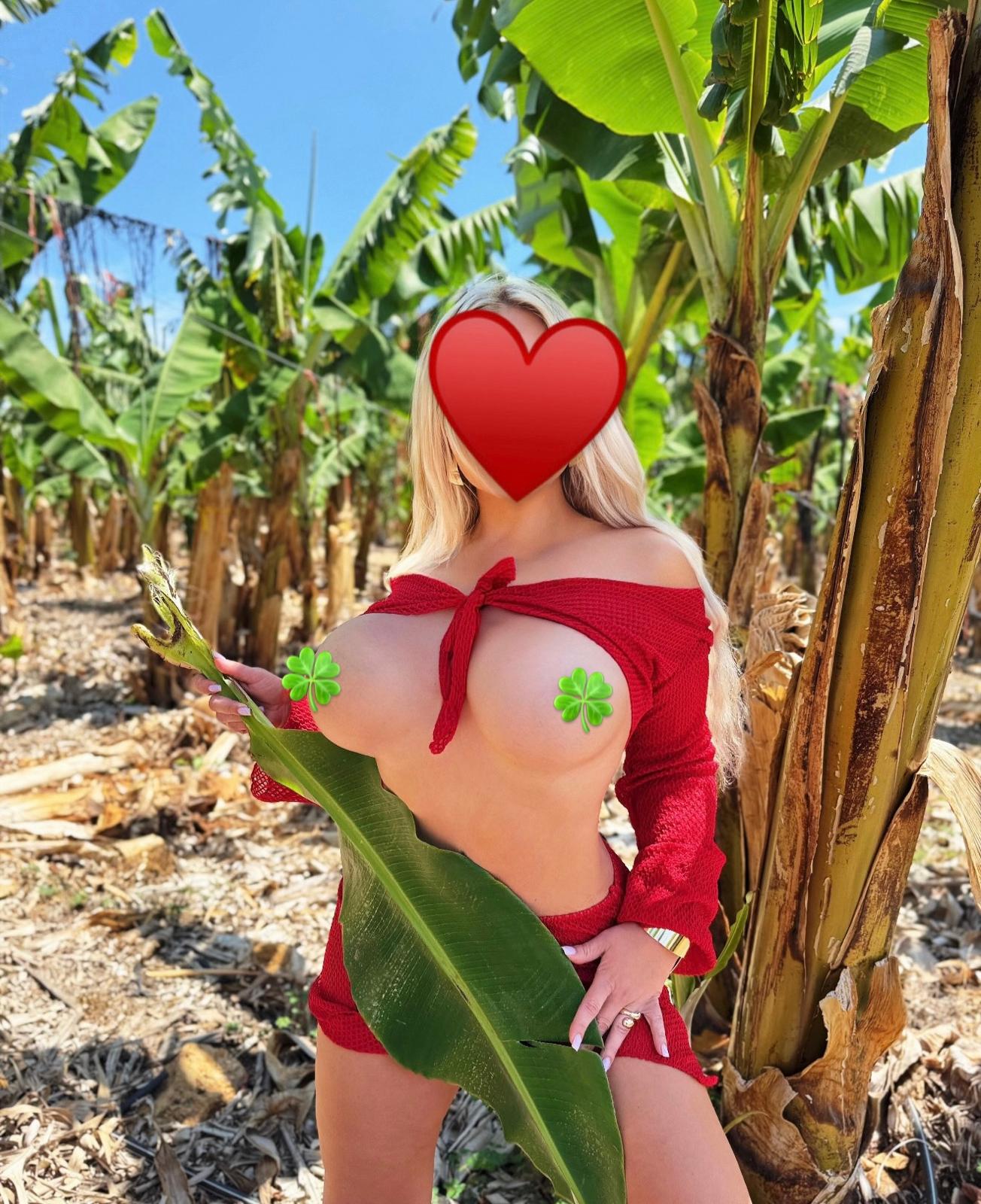 סופיה- חיפה- בלונדה בחורה מיוחדת במינה